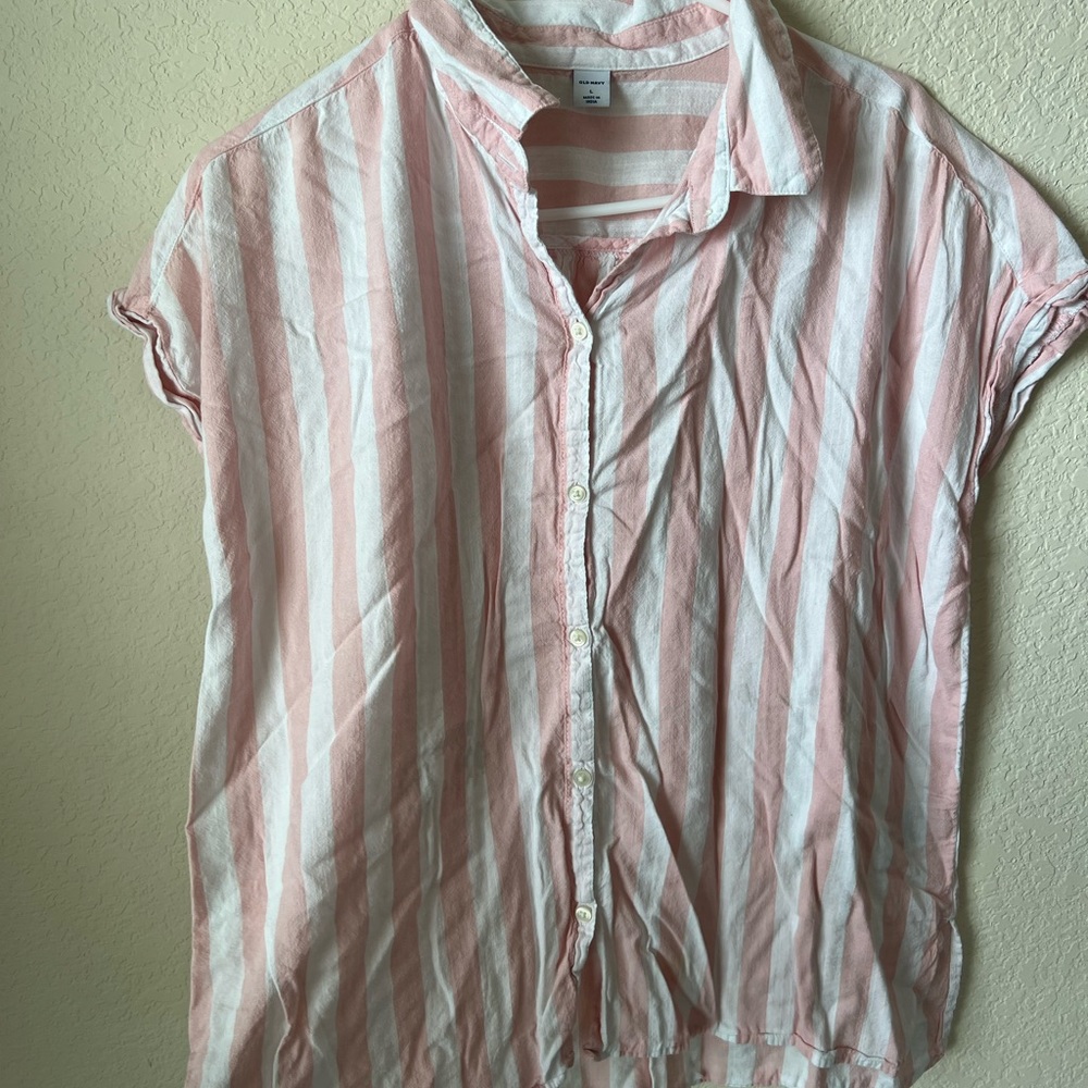 Old Navy Light Pink Cotton/Flowy Button Up
